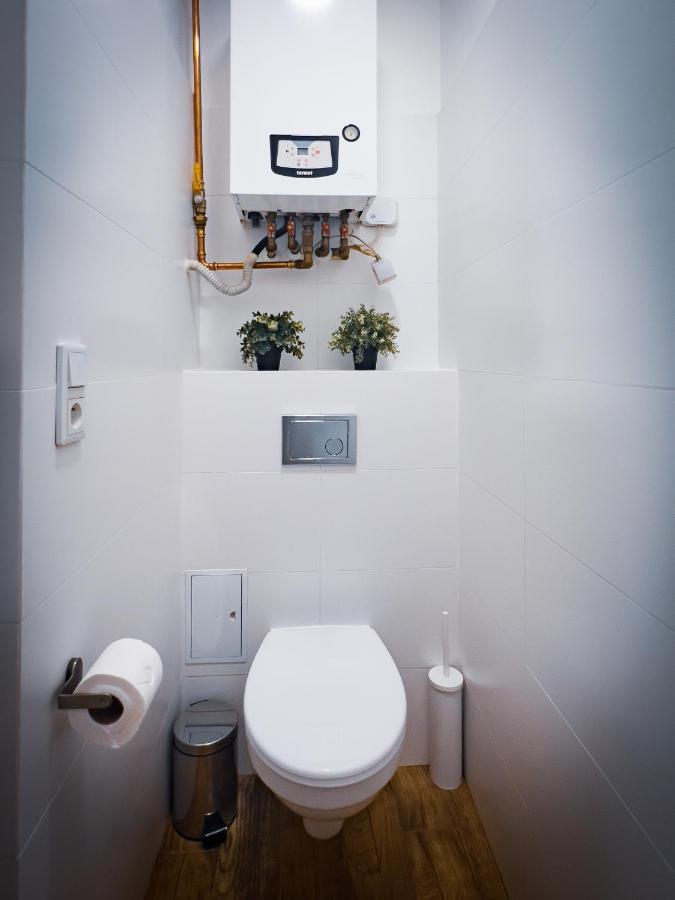 Nalu Black&White Apartment No 8 Katowice Bagian luar foto